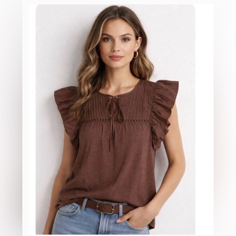 NWOT! Dolan Flutter Sleeved Top​
